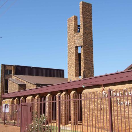 GAU-RAYTON-Nederduitse-Gereformeerde-Kerk_02