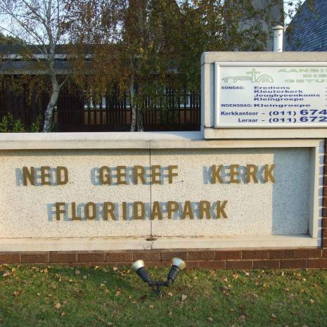 GAU-ROODEPOORT-Floridapark-Nederduitse-Gereformeerde-Kerk_03