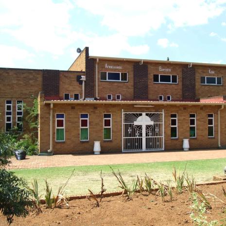 GAU-SPRINGS-Strubenvale-Afrikaanse-Baptiste-Kerk_02