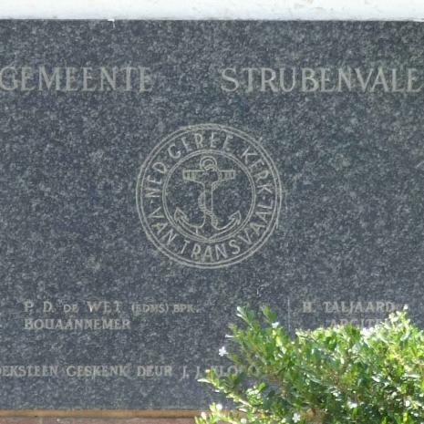 GAU-SPRINGS-Strubenvale-Nederduitse-Gereformeerde-Kerk_03