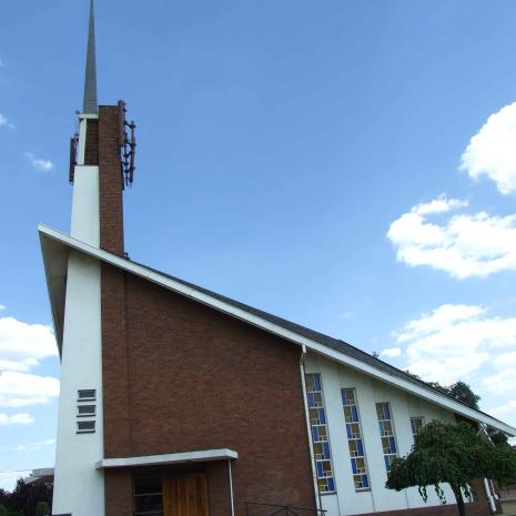 GAU-SPRINGS-Strubenvale-Nederduitse-Gereformeerde-Kerk_02