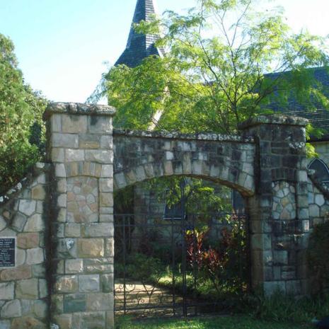 KZN-SCOTTBURGH-Renishaw-Private-Cemetery-Church_03