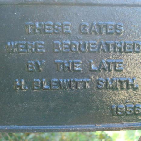 KZN-SCOTTBURGH-Renishaw-Private-Cemetery-Church_04
