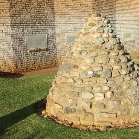 NW-POTCHEFSTROOM-Grimbeekpark-Nederduitse-Gereformeerde-Kerk_06