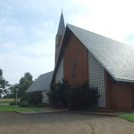 NW-RUSTENBURG-Kroondal-Neue-Lutherische-Kirche_03