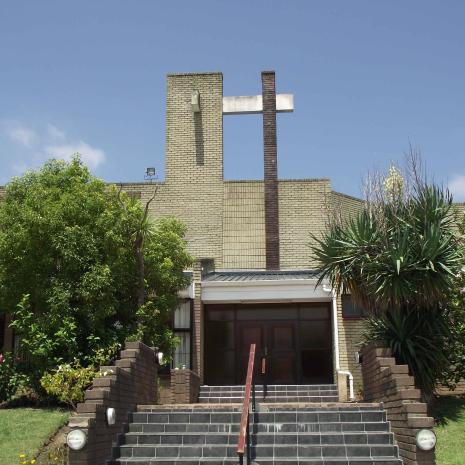 WK-GEORGE-Ou-Apostoliese-Kerk_5
